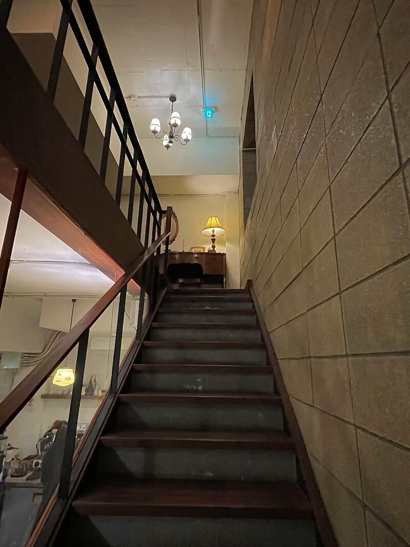 2층-계단