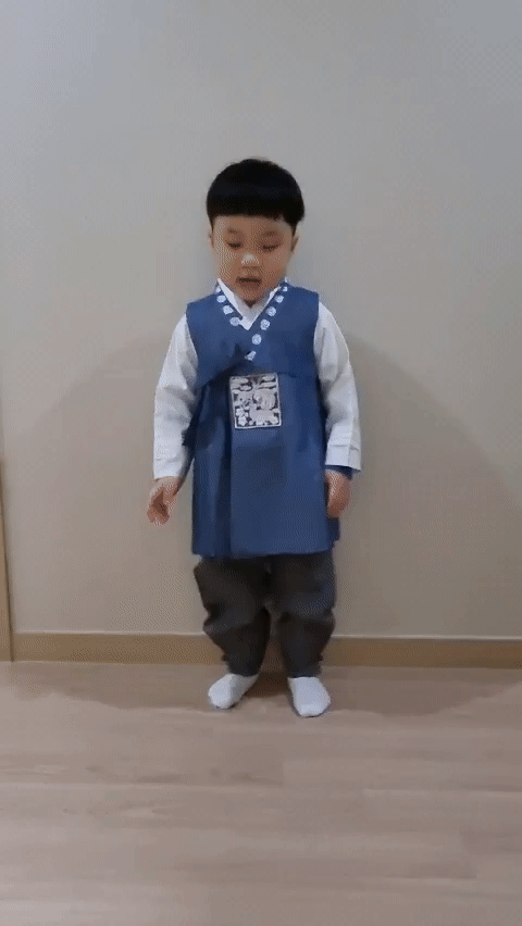  첫째 세뱃돈으로 장난감 산 후기