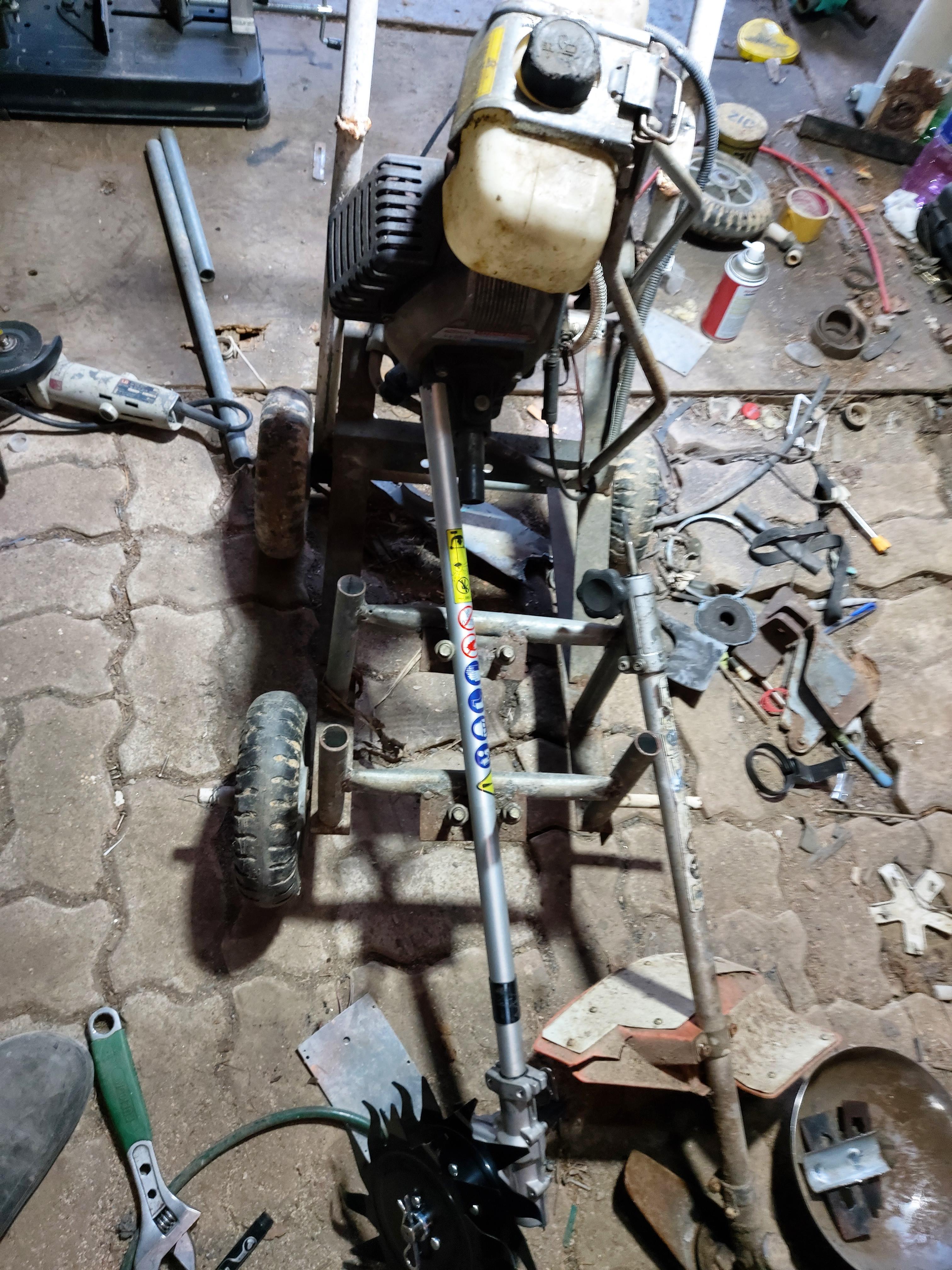 수레형 예초기 (두바퀴) 1