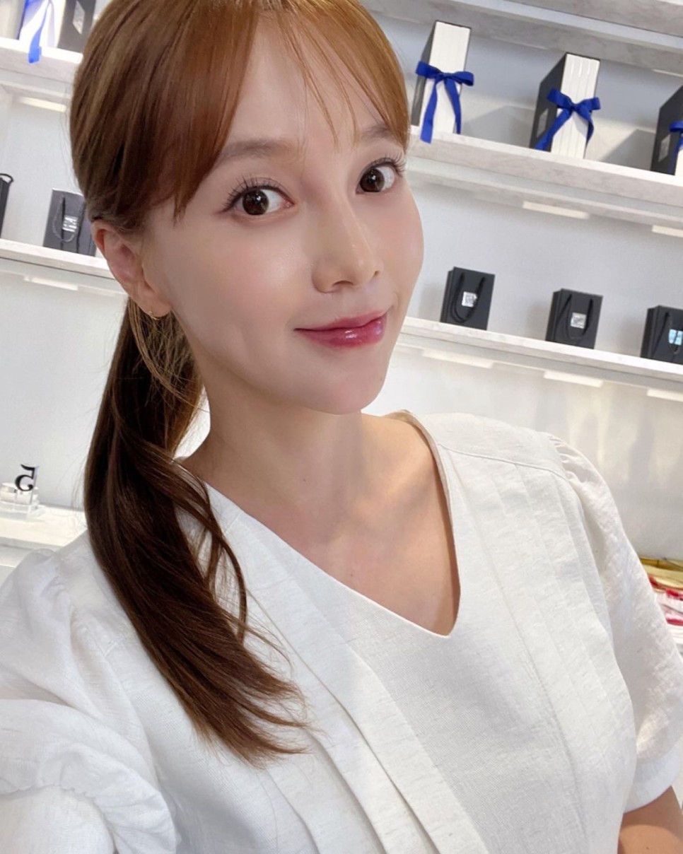  "생명이 찾아왔다" 아유미, 결혼 1년 3개월 만에 임신..."6월 출산 예정"