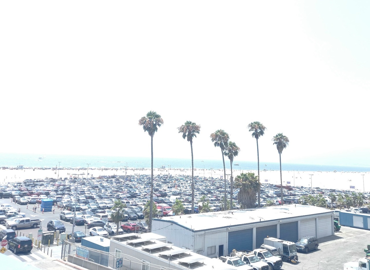 Santa Monica Beach parking