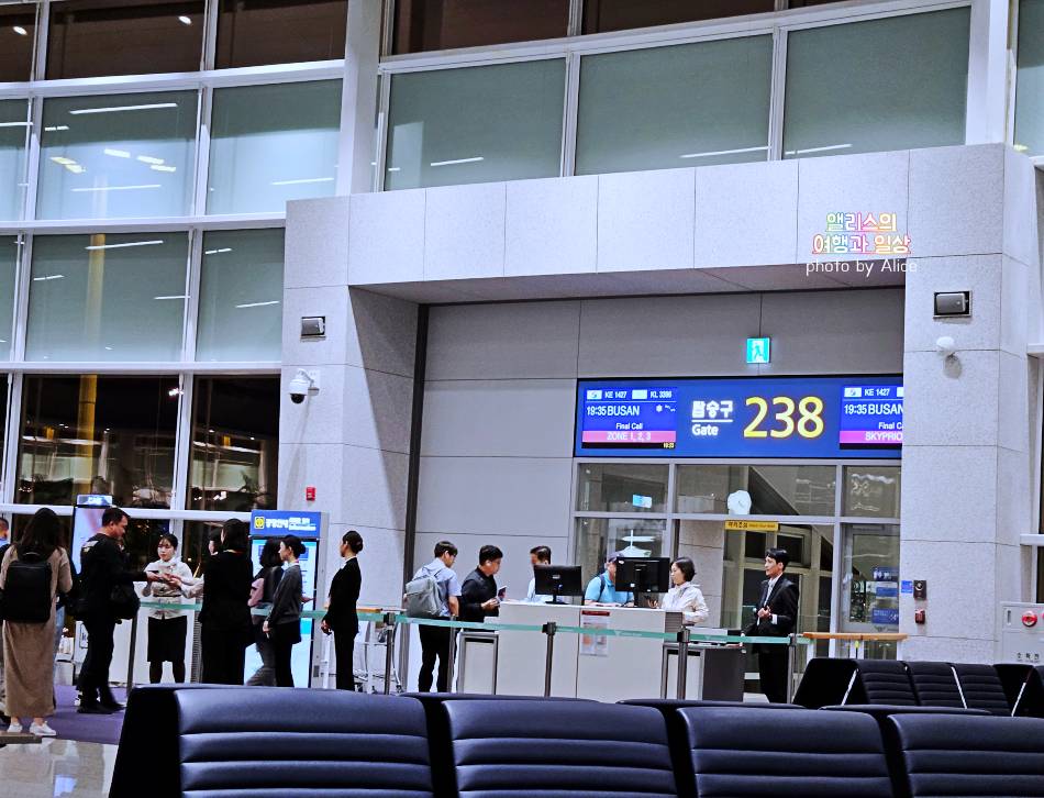 202310 밴쿠버 YVR - 인천공항 ICN 대한항공 내항기 탑승후기