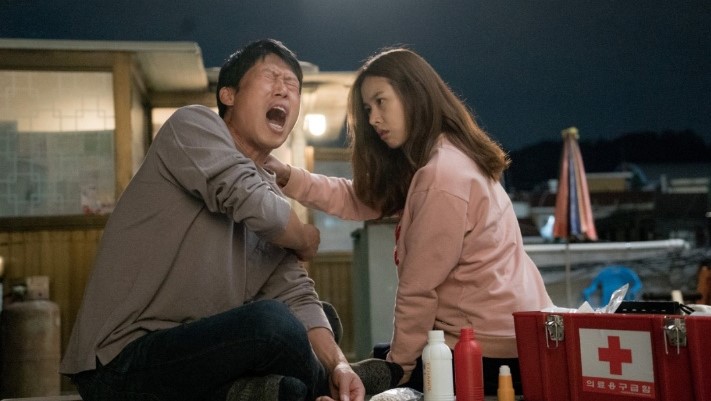 한국 공포영화 '언제나 봄가든' 조윤희, 김주룡, 구본감독 출연진 정보 9