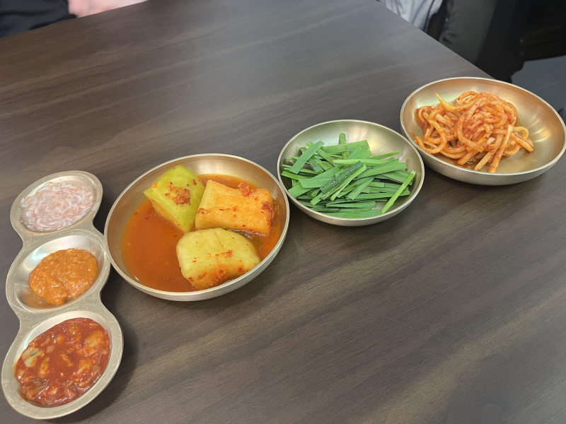 학동 청와옥 기본반찬