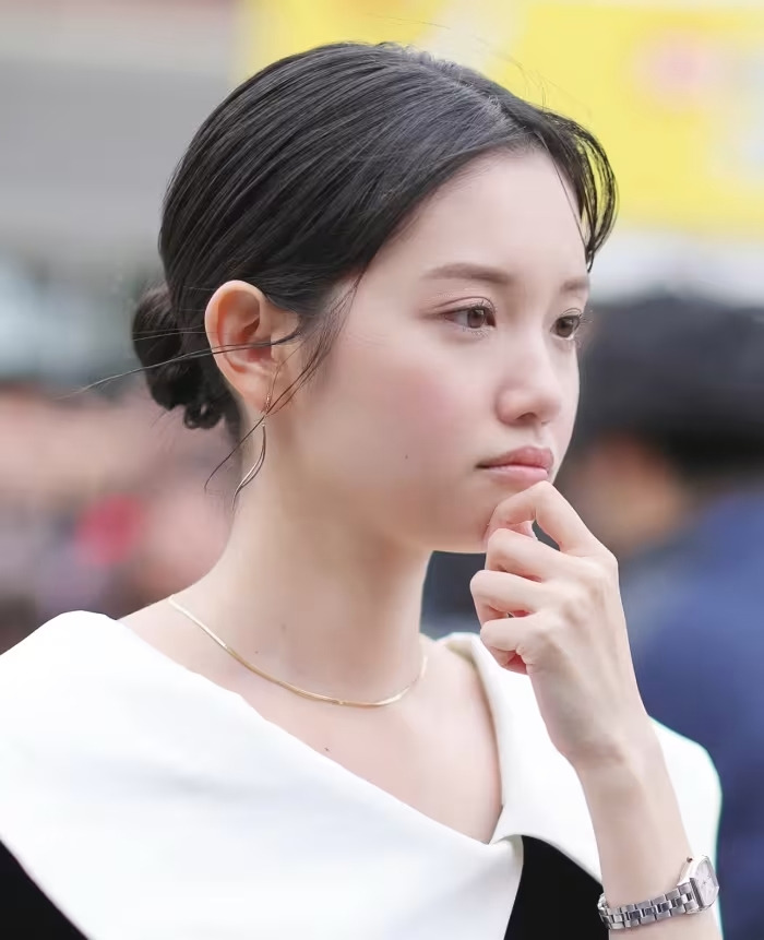 히토미 사진 3