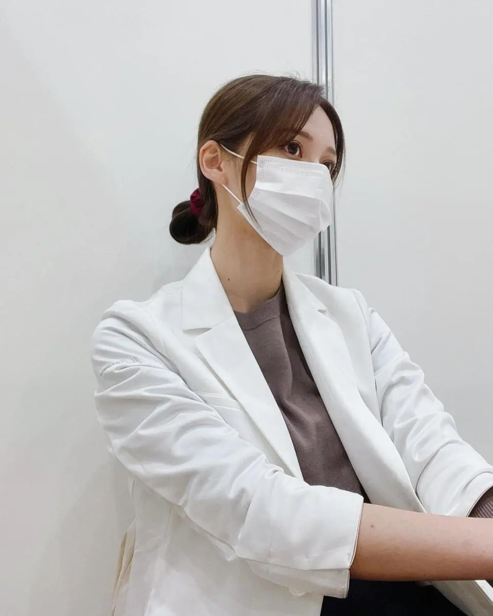 일본에서 제일 예쁜 의사 노우미 마유카