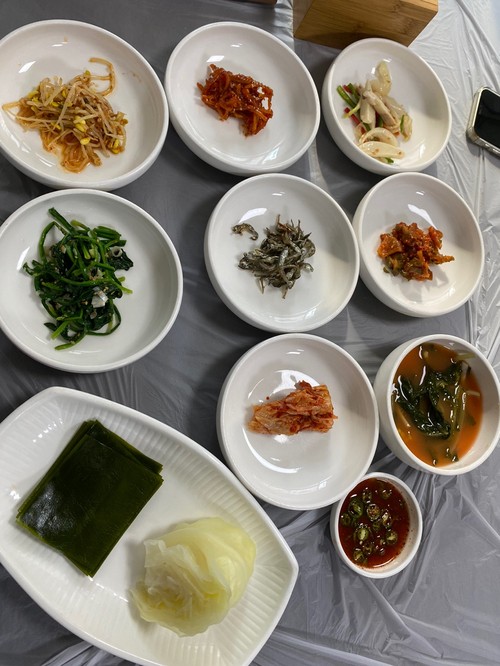 버드나무 식당 이미지