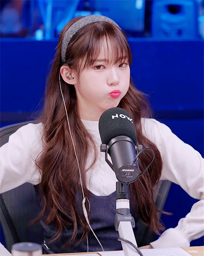 [연예] [움짤]         귀여운 우주소녀 루다 . GIF -  와이드섬