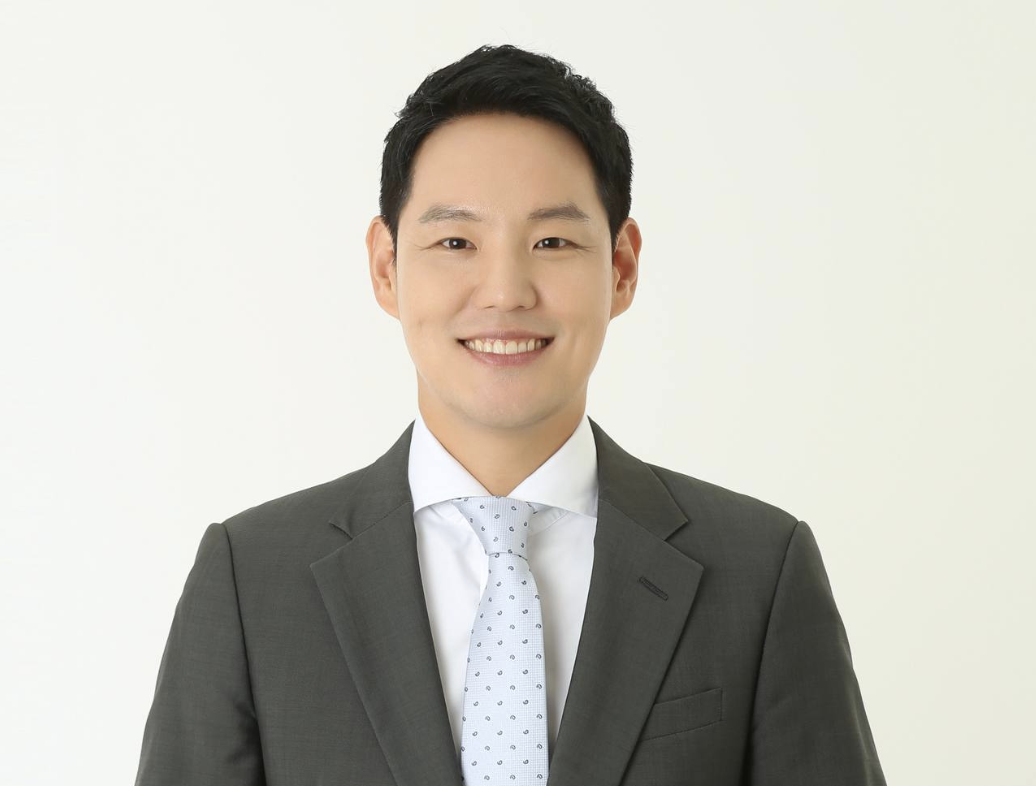  김한규 프로필 나이 재산 학력 이력 고향 - 부인 장보은