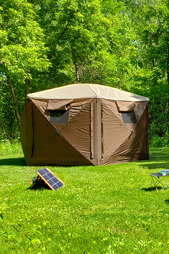 Jackery Portable Power Station Explorer 240 & SolarSaga 60W Solar Panel