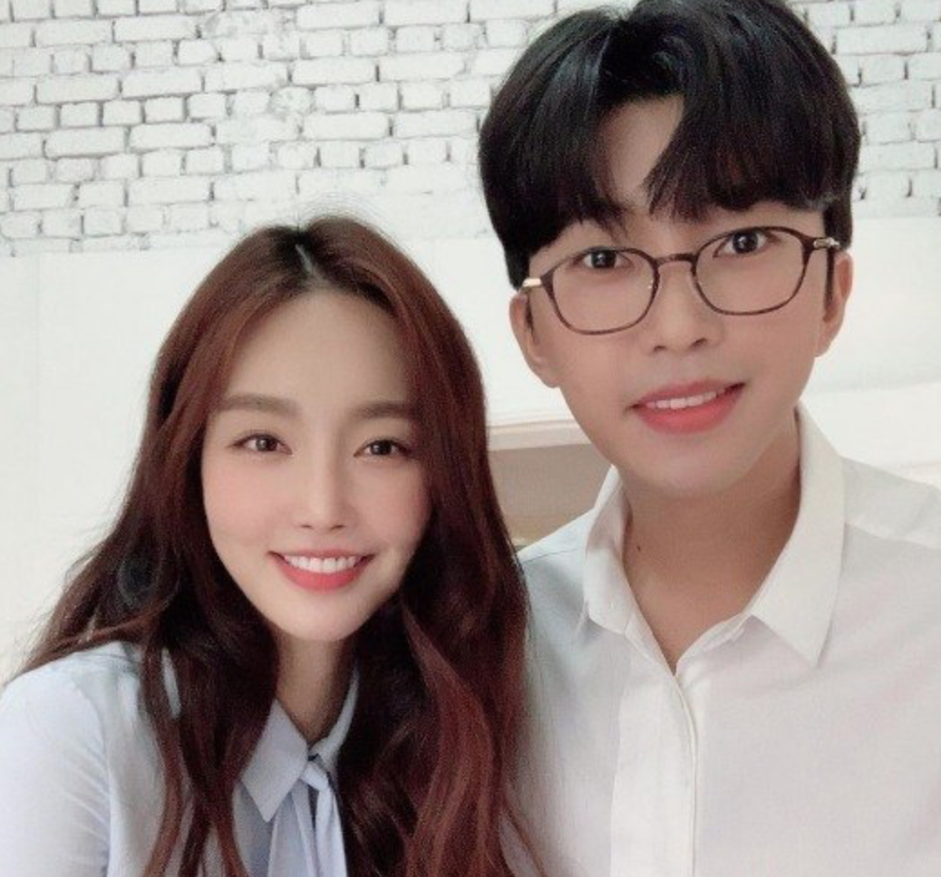  임영웅과 같이 있는 미녀는 누구?