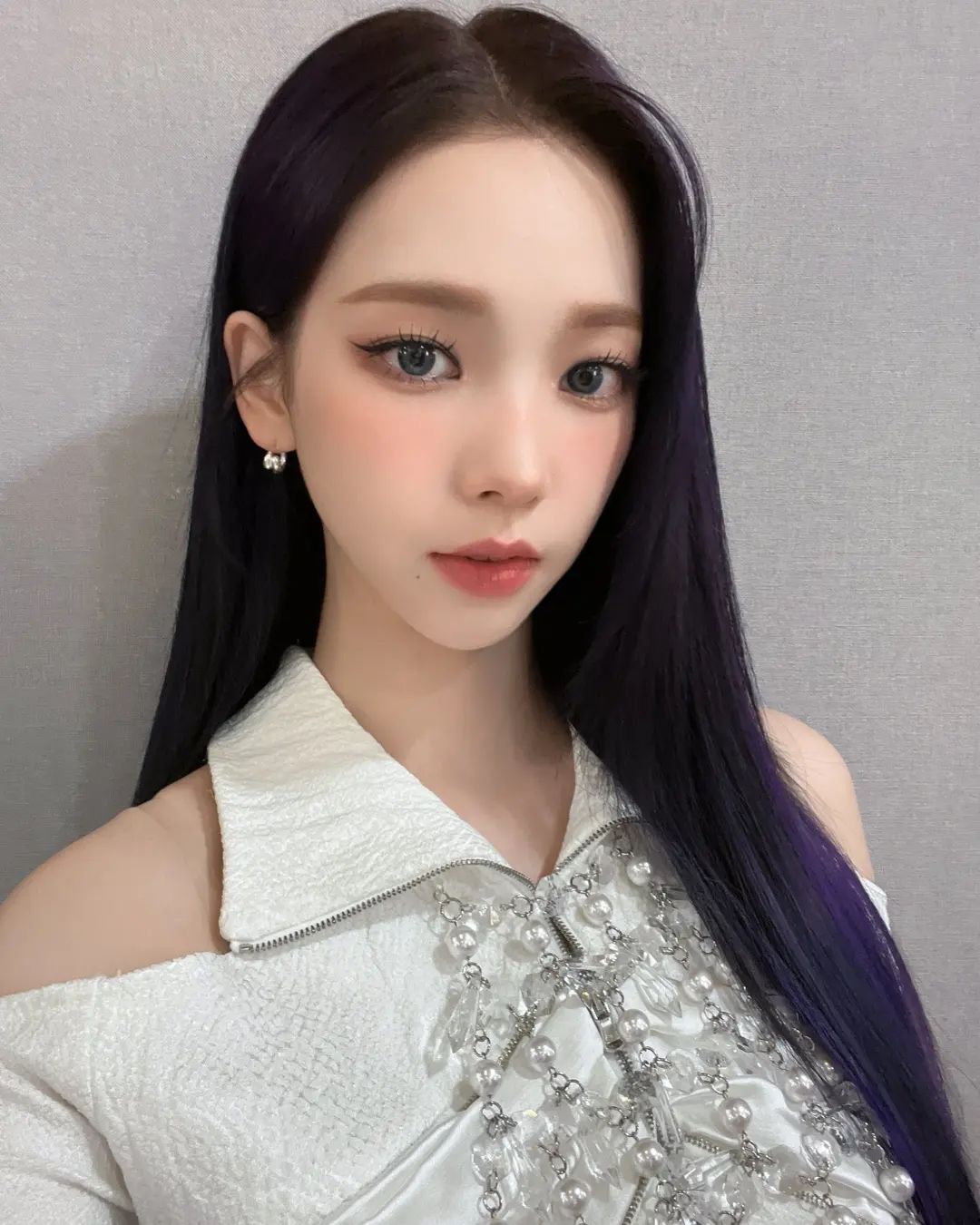  에스파 카리나 얼굴 셀카 인스타그램 사진