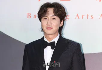 연극의 매력과 기초부터 대작까지 관객의 감성을 자극하는 무대 연극 세계_26
