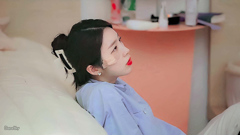 theqoo inserted image