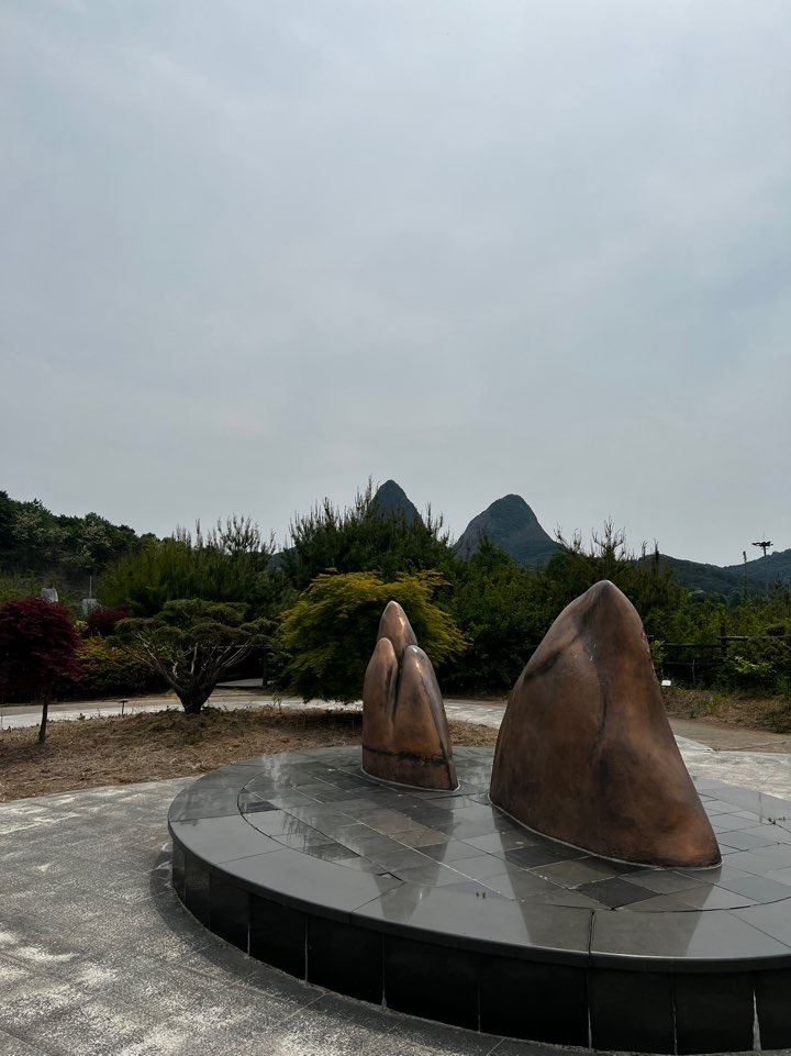  [마이산 전경] 고속도로 휴게소 '진안휴게소' 전망대