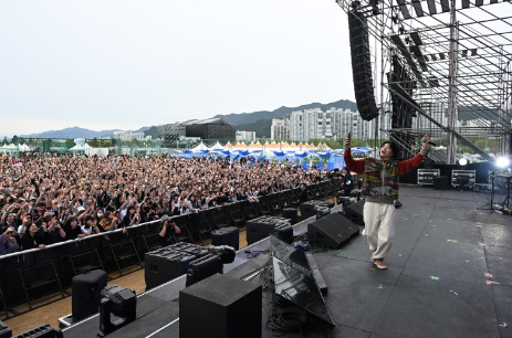 2024 부산국제록페스티벌 출연진 티켓 예매 가격 기본정보 - 2. 티켓 예매 - 2-2. 티켓 가격 2024 부산국제록페스티벌 출연진 티켓 예매 가격 기본정보 - 2. 티켓 예매 - 2-2. 티켓 가격