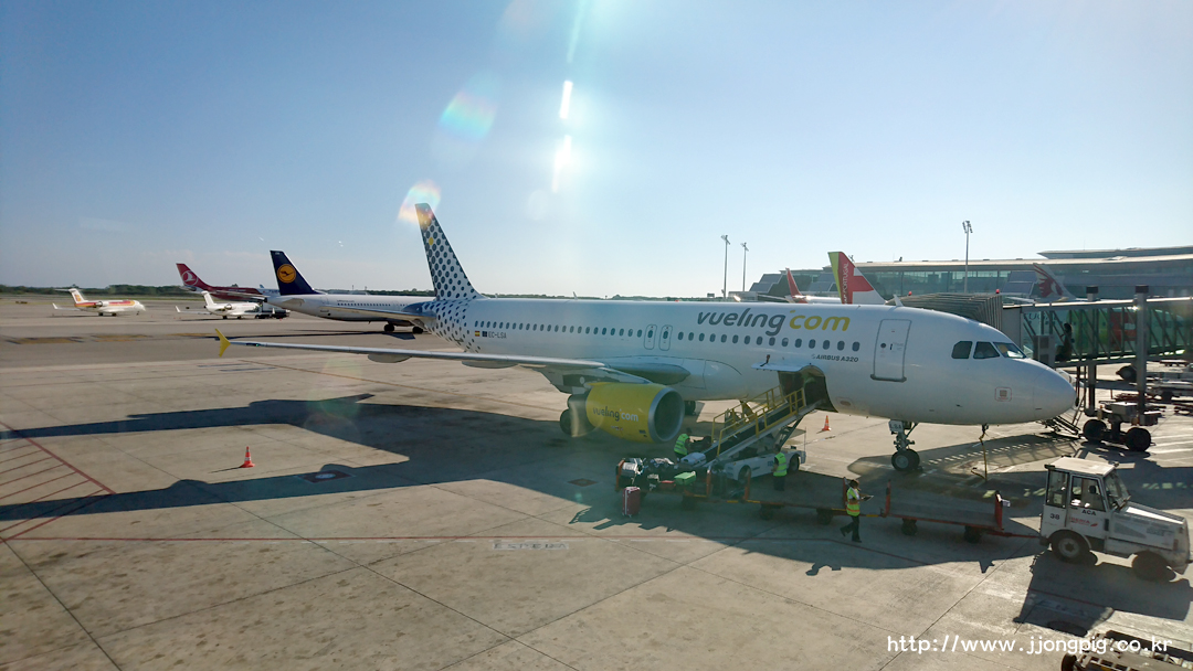 부엘링 Vueling VY VLG EC-LSA A320-200 Airbus A320-200 A320 바르셀로나 Barcelona - El Prat 바르셀로나 Barcelona BCN LEBL