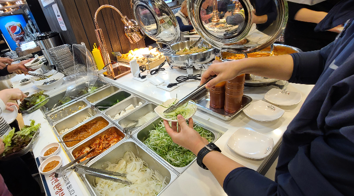 명륜진사갈비 성남모란시장점 목살 삼겹살 양념갈비 돼지껍데기 닭갈비 등갈비 사이드메뉴