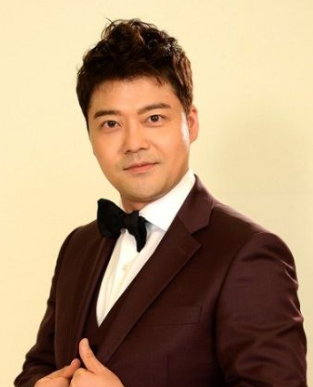  전현무 나 혼자 산다 복귀 400회 특집 녹화 프로필 나이 자동차