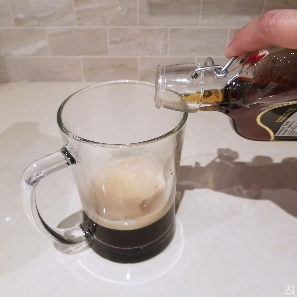 Maple Syrup and espresso 메이플 시럽과 에스프레소