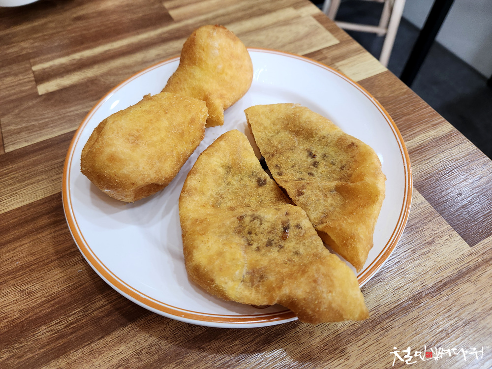 못난이 찹쌀 꽈배기 이미지
