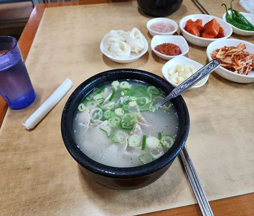 동부식육식당