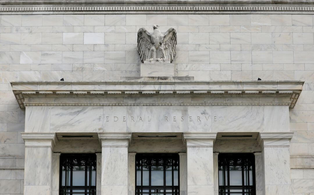  미 Fed, 금리 현 수준 동결...그러나  The Fed holds rates near zero yet some borrowing costs are already on the rise