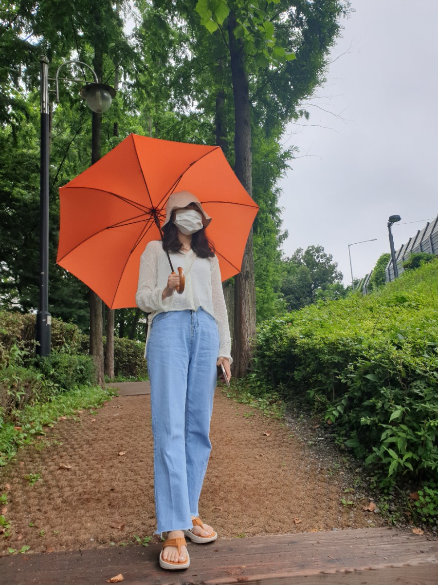 19도 21도 서울 가디건 내츄럴룩 비오는날 청바지 코디 20210618 20대 여성 데일리룩 기온별 복장 (오늘 날씨복 차림) 여름 8