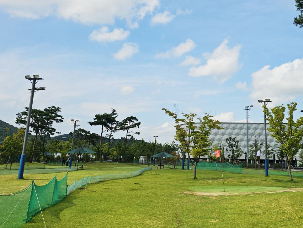 세종중앙공원 파크골프장. 세종특별자치시 중앙공원로 60 (세종중앙공원 내)