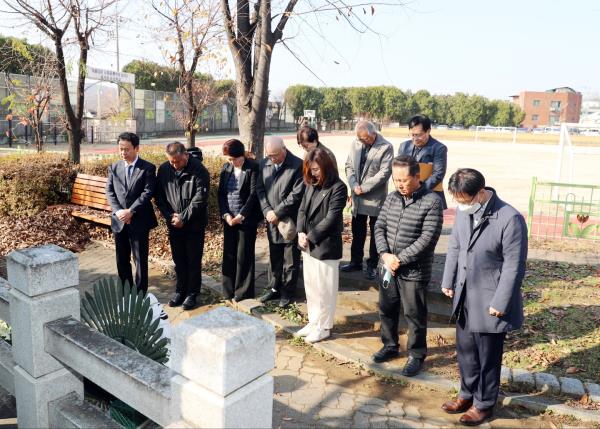 첨부이미지