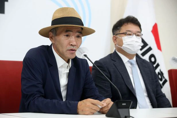  국회 간 北 피살 공무원 유족 문재인의 6시간 진실 밝혀라 해수부 공무원 피격사건 진상조사 TF 문재인 정부 때 해경 국방부 왜 월북 발표했는지 월북 조작 진상 규명 요구 방점