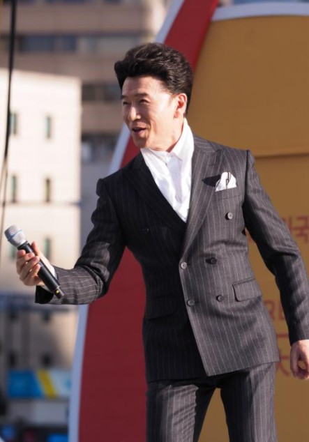 강진 나이 아내(부인) 김효선 자녀 고향 본명 프로필 강진 나이 아내(부인) 김효선 자녀 고향 본명 프로필