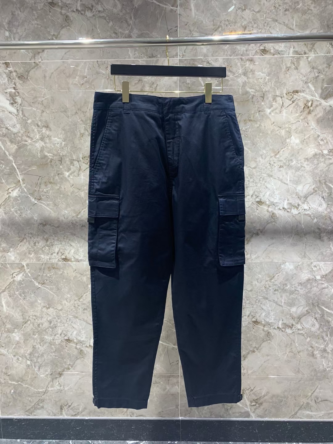  [DIOR] 디올 카고 팬츠 013C122A4875_C540