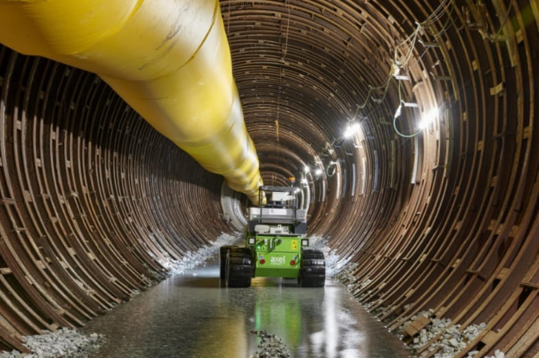 세계 최초 터널 작업자 안전성 확인 로봇시험 성공 VIDEO: Webuild robot promises to make tunnel exploration safer