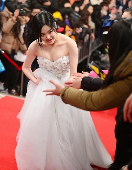 이유비 기부