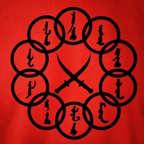빨간 배경에 열개의 동그라미가 그려진 모습