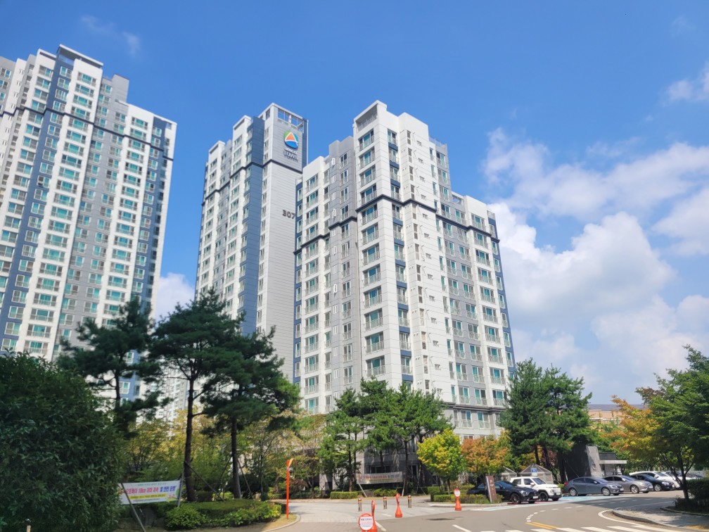 진주초장엠코타운더이스턴파크 아파트