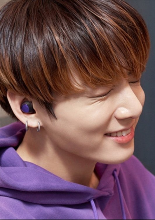  방탄소년단 정국, 입덕을 부르는 '심쿵' 눈웃음 사랑스러워