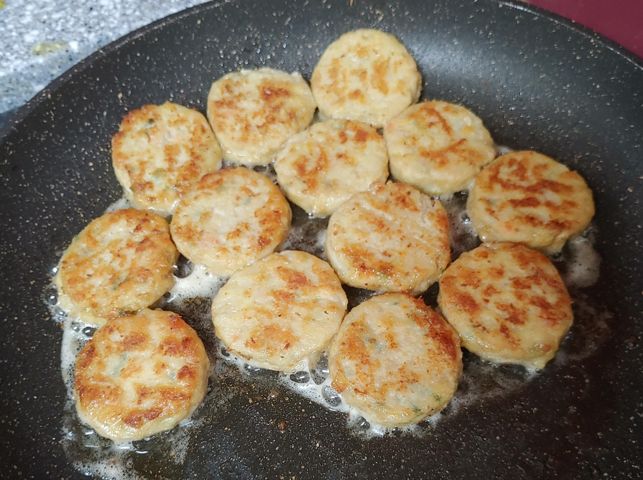 맛있는 반찬으로 사조 참치 동그랑땡