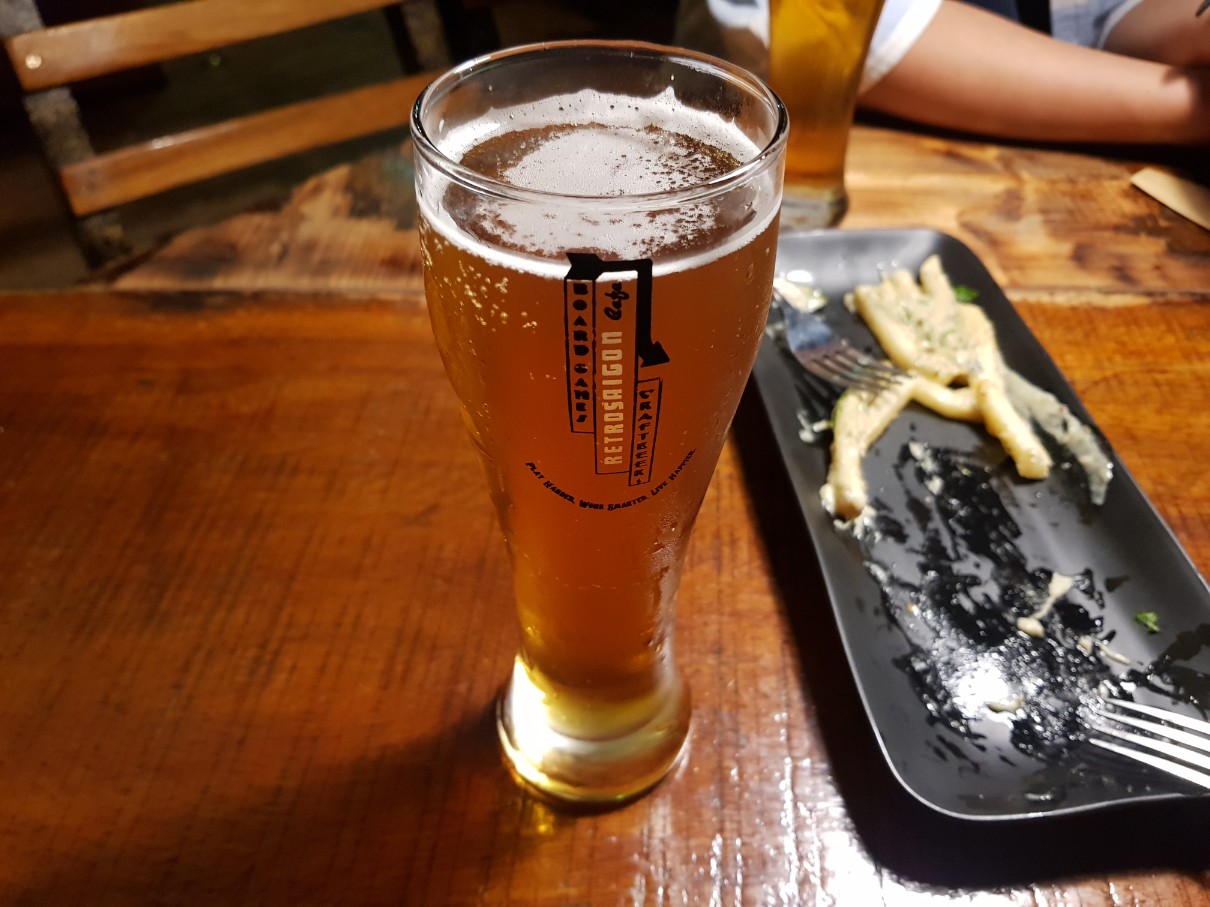 호치민 빈탄군 분위기 좋은 수제 맥주 전문점 RetroSaigon - RetroSaigon Golden Ale(370ml)