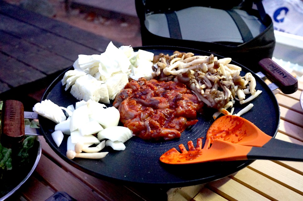 양념쭈꾸미 벌집껍데기 핑크테이블 맛나요 간단 캠핑요리 소주안주 1
