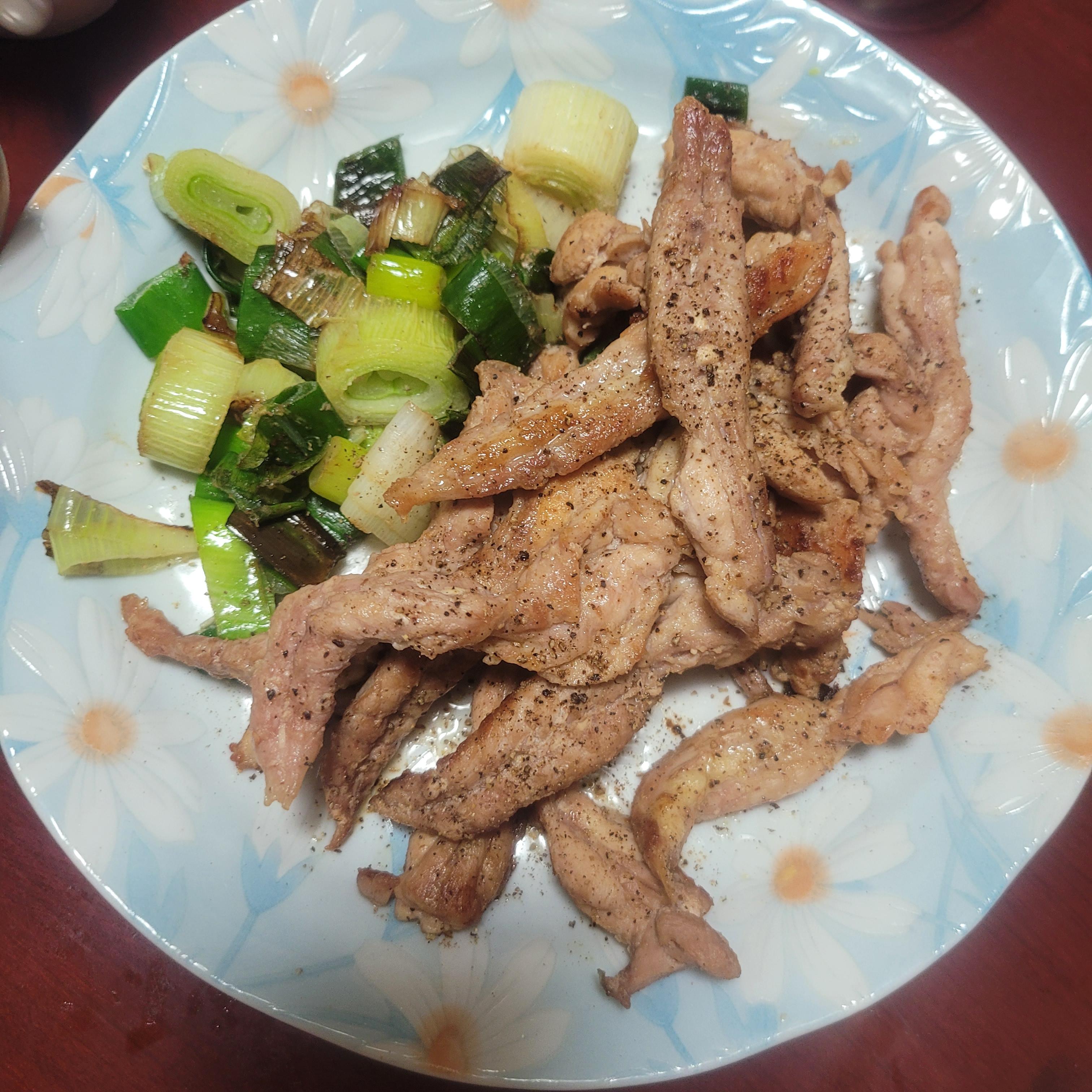  스토아문 냉동 닭 목살 1kg 소금구이랑 간장 페퍼론치노 매콤하게 두가지 요리