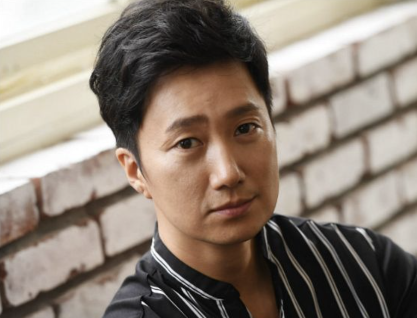  배우 박해일 프로필 나이 데뷔 작품 활동 학력 결혼 부인 자녀