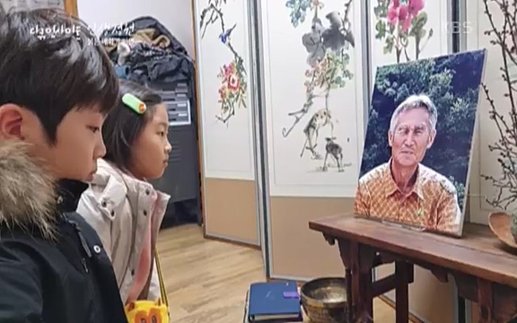 다큐 인사이트 - KBS인생정원 - 붉은 매화가 피면] 봄이면 가장 먼저, 그리고 가장 붉게 피어나는 강인한 소성의 매화.ts_20220818_203430.410.jpg