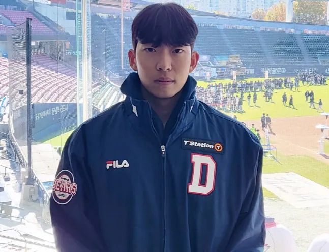 두산 김민석 23 트레이드 후 오릭스전에서 맹활약하며 교체 출전해 2안타 3타점을 기록_1