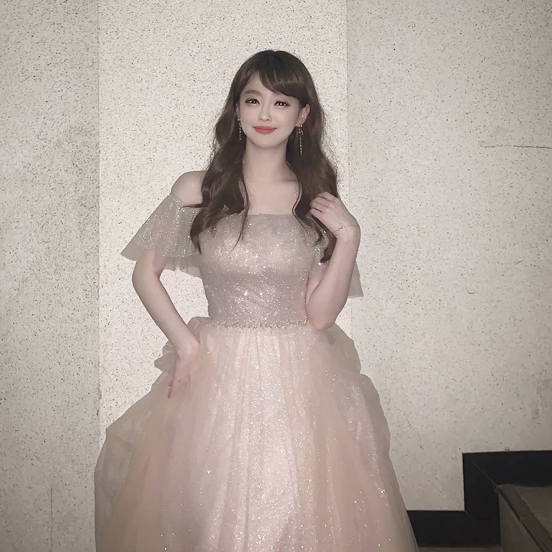  강아랑 기상캐스터 아나운서 날씨여신 나이 드레스 몸매 인스타
