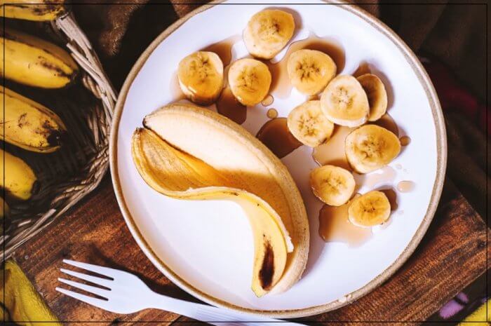 고혈압에-좋은-음식-바나나-사진