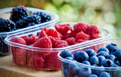 신선한 베리 과일들 (출처 : pixabay)