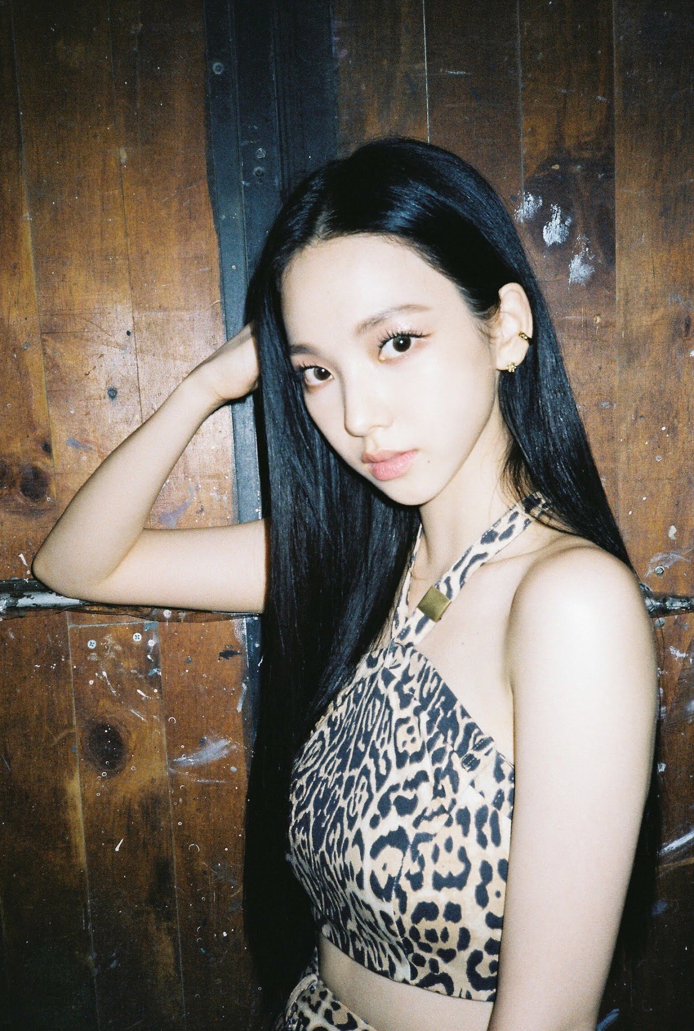  호피무늬 드레스 에스파 카리나