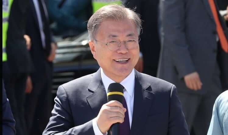 문재인 전 대통령 뇌물수수 기소